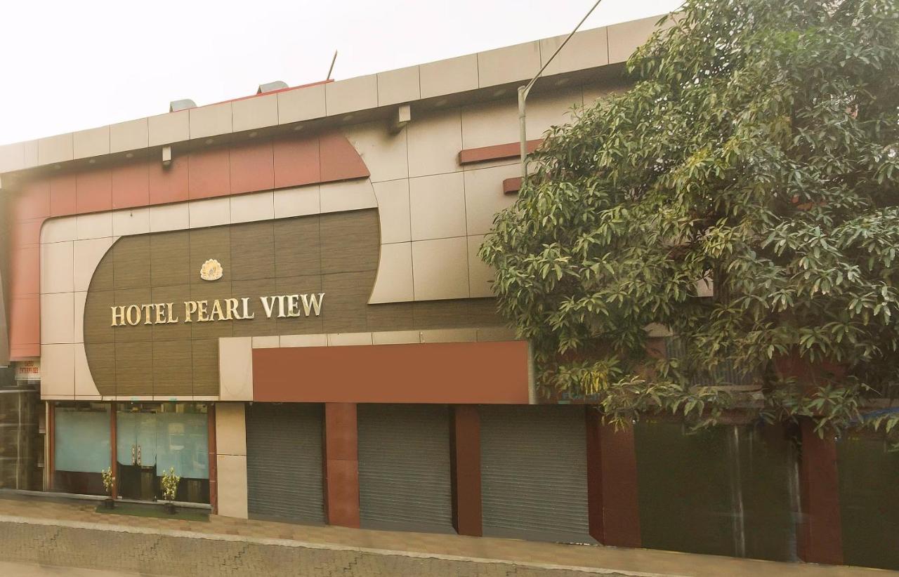 Capital O Hotel Pearl Near Us Embassy Mumbai Exteriör bild