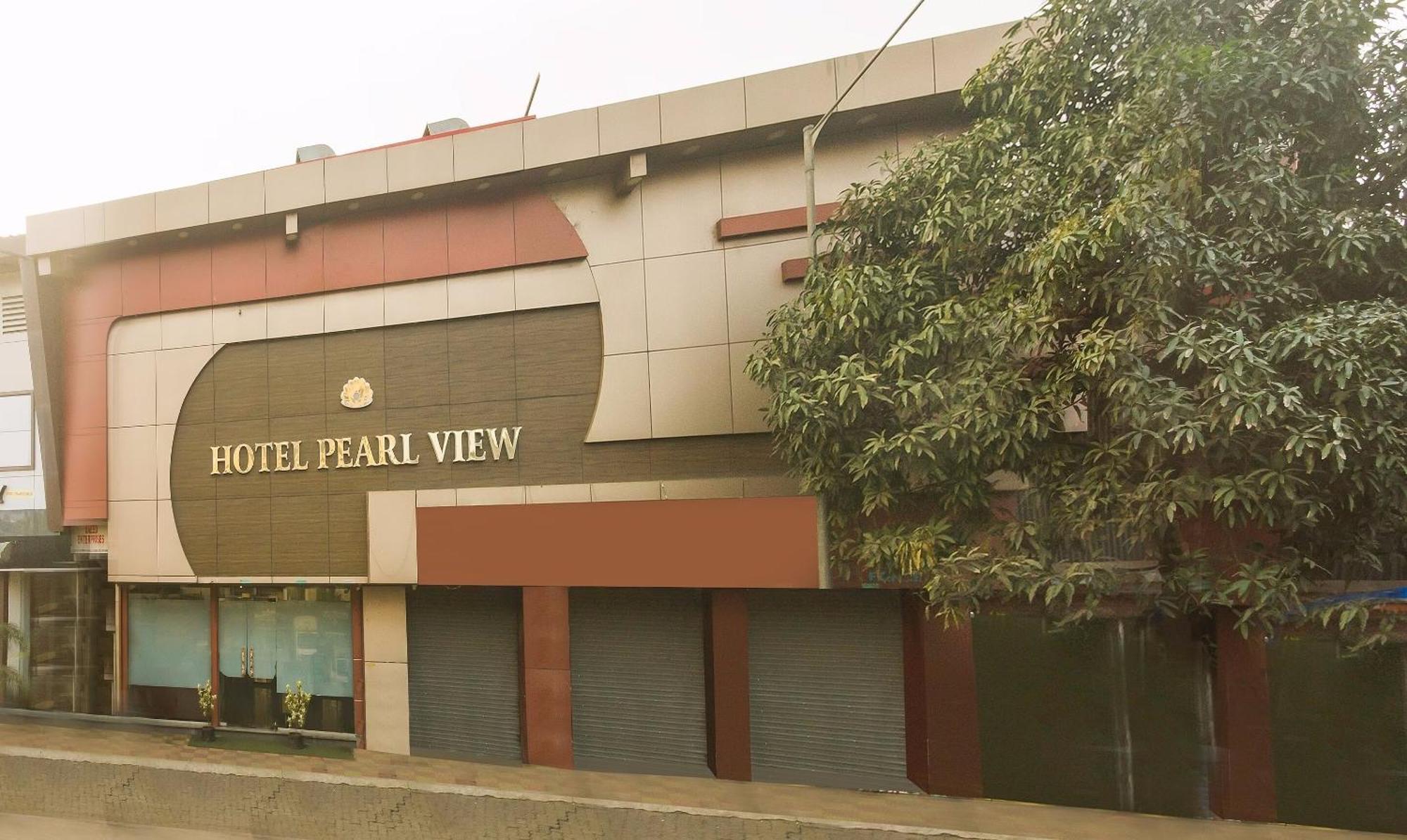 Capital O Hotel Pearl Near Us Embassy Mumbai Exteriör bild
